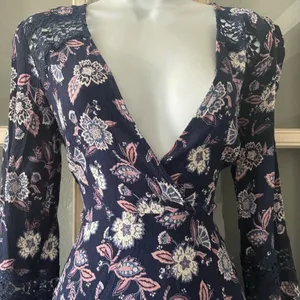 ASTR‎ The Label Floral Dress thumbnail 4