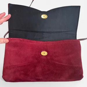 Red and Black Suede Clutch Bag for Women - Classic Minimalist thumbnail 3