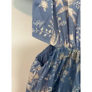Wayf Plaza Floral Cut-Out Tiered Maxi Dress Size Small Blue and White thumbnail 8