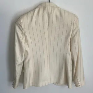 Burberrys London Vintage‎ Silk 2pc suit size 4 thumbnail 4