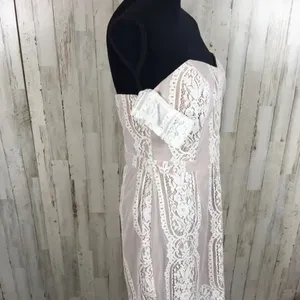 Adelyn Rae Lace Off Shoulder Dress Nude M L NWT v6x thumbnail 4