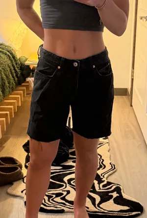 Jean Shorts H&M dad shorts thumbnail 1
