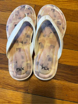Women's Cream Flip Flop Sandals - Soft Cushioned Thong thumbnail 3