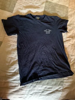 Black shirt thumbnail 1