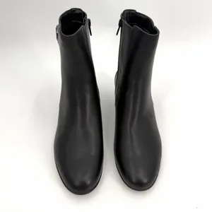 Clarks Boots Women 8 M Black Leather Linnae Up Waterproof Side Zip Ankle Bootie thumbnail 4