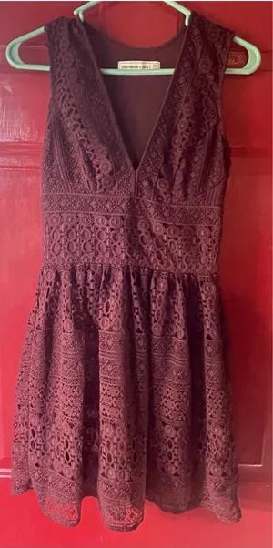 Abercrombie Burgundy Lace Dress Mini thumbnail 1
