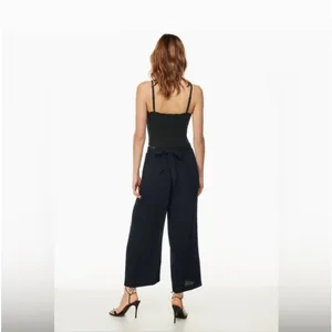 Aritzia Wilfred Sz Large The Faun Ankle Pant High-Waisted Wide-Leg Black Pants thumbnail 2