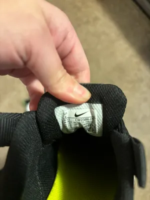 Shoes thumbnail 2