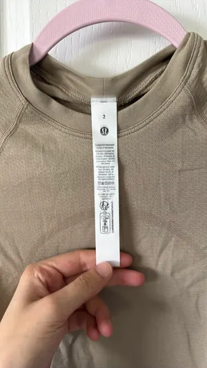Lululemon Swiftly Tech Cropped Short-Sleeve Shirt thumbnail 2