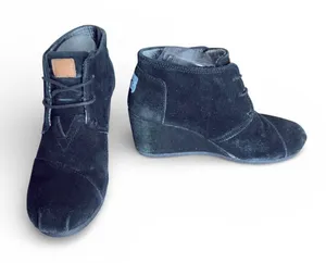 TOMS‎ Women's Desert Wedge Black Lace-Up Ankle Booties Black US 9 Suede thumbnail 1