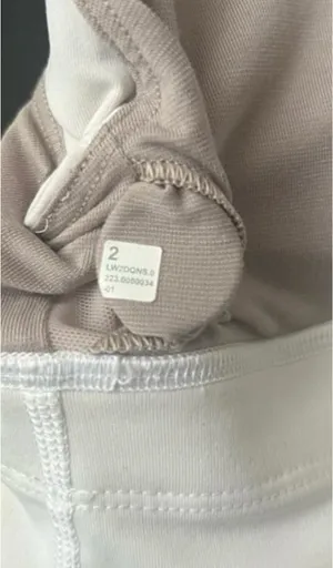 Lululemon Energy Longline Bra Medium Support Size 2 thumbnail 6