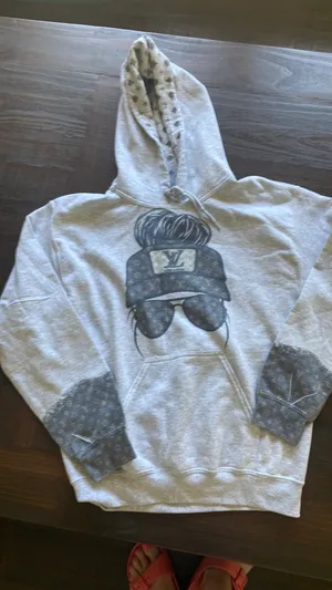 Gildan Hoodie thumbnail 1