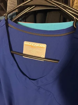 Scrub Skechers Top thumbnail 2
