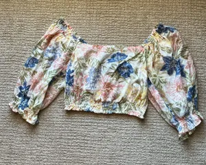 Billabong Floral Puff Sleeve Crop Top Medium thumbnail 1