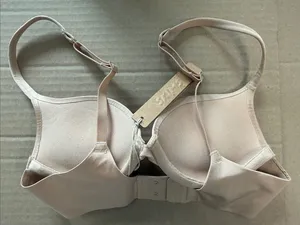 SKIMS Ultimate Push-Up Plunge Bra - Clay 30A thumbnail 4