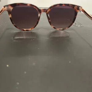 Tortoise Shell Sunglasses Brown thumbnail 3