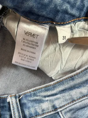 Vervet Bootcut Jeans Style V2440 Asymmetrical Hem Womens Size 31 thumbnail 6
