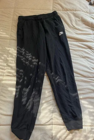 Nike Sweatpants thumbnail 1