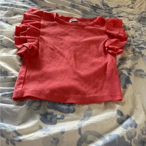 ZARA Pink Ruffle Sleeve Cropped  Top thumbnail 1