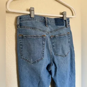 Abercrombie & Fitch Ankle Straight Ultra High Rise Jeans Sz 28 Short‎ Distressed thumbnail 4