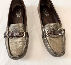 Coach Women’s Shoes Leather Loafers Size 7 M Gunmetal Gray Metallic Pebbled 1-103 In very good preowned condition please see photos thumbnail 1
