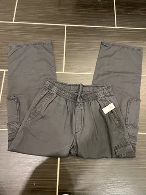 Old Navy Cargo Pants thumbnail 2