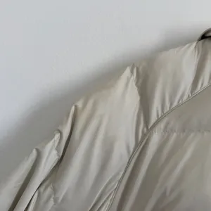 The North Face 550 Puffer Jacket Size Medium Women’s Cream Off White Down Hooded thumbnail 8