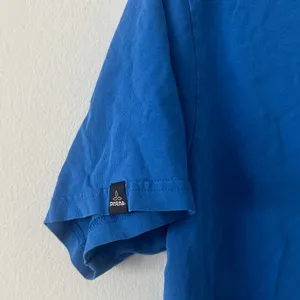 PrAna Blue T-Shirt Size Medium 100% Organic Cotton thumbnail 5