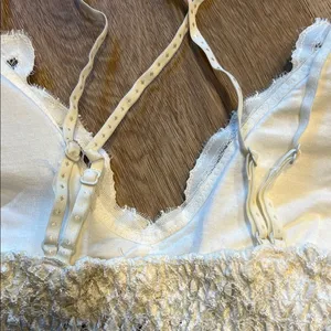NWT- Altar’d State Ivory Lace Stretch Strappy Bralette Sz Large thumbnail 4