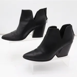 Soda Womens Black Pointed Toe Side Cutout Block Heel Ankle Booties Size 8.5 thumbnail 2