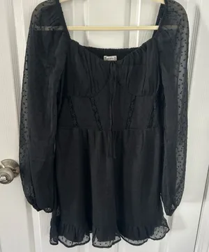 Elegant Black Sheer Sleeve Women's Dress thumbnail 1