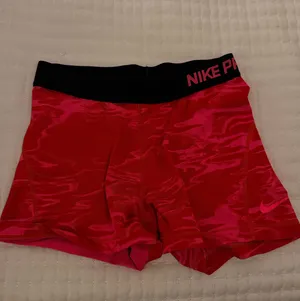 Nike pro spandex thumbnail 2