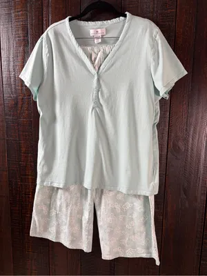 Karen Neuburger Light Turquoise Short Sleeve Pajama Set Wide Leg Capri XL thumbnail 2