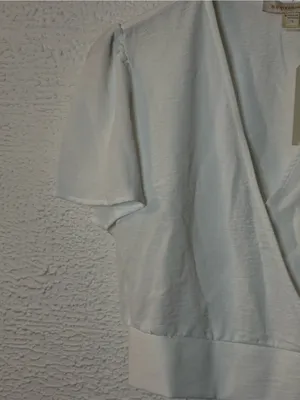Monteau White Wrap Crop Top with Gold Buttons thumbnail 4