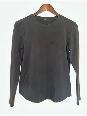 Lululemon Love Long Sleeve Soft Shirt Size 4 thumbnail 1
