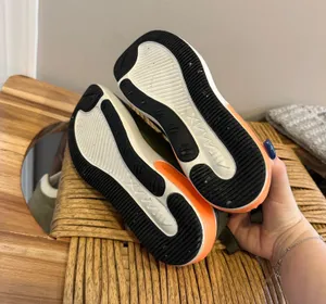 Nike Air Max Dia Medium Olive Sneaker thumbnail 4