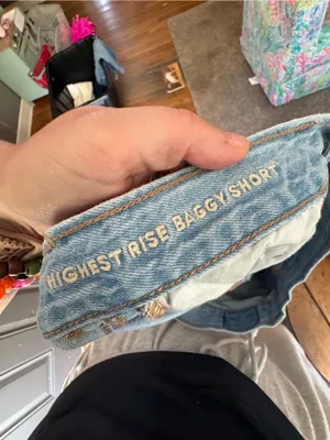 American Eagle Highest Rise Baggy Denim shorts thumbnail 3