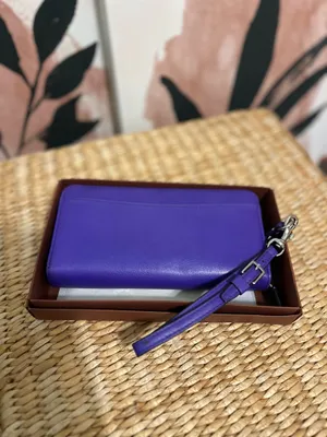 Coach Leather Wallet.  thumbnail 2