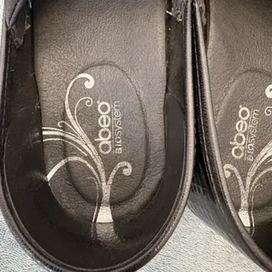 Abeo Black Patent Leather Stapled Clog Grid Pattern Ellie 9N Neutral-Rubber Sole thumbnail 5