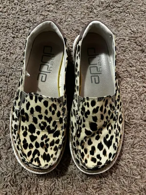 Hey Dude s Shoes thumbnail 1