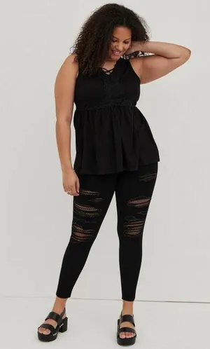 Torrid Black Babydoll Textured Jersey V-Neck Lace-Up Lace Pieced Top - size 1 thumbnail 8