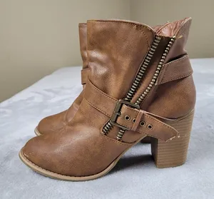 Not Rated Women's Ankle Boots Brown Pull On Buckle Size 9 thumbnail 1