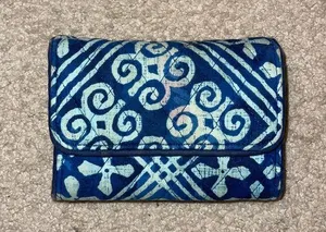 Vera Bradley wallet thumbnail 1