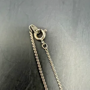 Silver Tone Cross Pendant Necklace 7 in Chain 1 in Pendant Preowned thumbnail 5