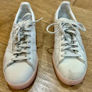 Adidas Women’s Campus W Sneakers Crystal White Pink Size 7 Used thumbnail 2