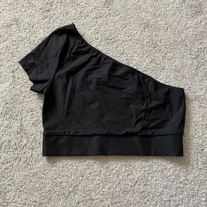 MADE TO BE‎ NOTICED ONE SHOULDER TOP Victoria secret medium thumbnail 3