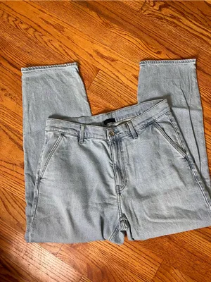 Uniqlo Light Wash Jeans - Classic Straight Fit thumbnail 2