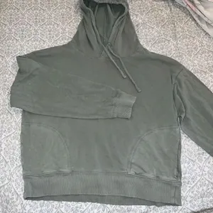 Sage green sweat shirt cropped hoodie bundle set size S thumbnail 1
