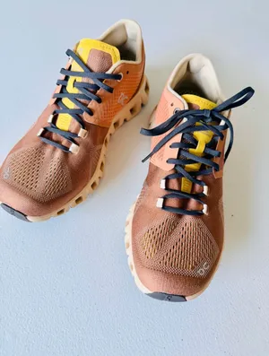 On Cloud Tennis Women’s Shoes thumbnail 1