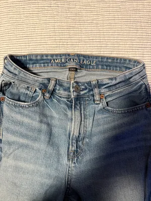 American Eagle Mom Jeans thumbnail 2